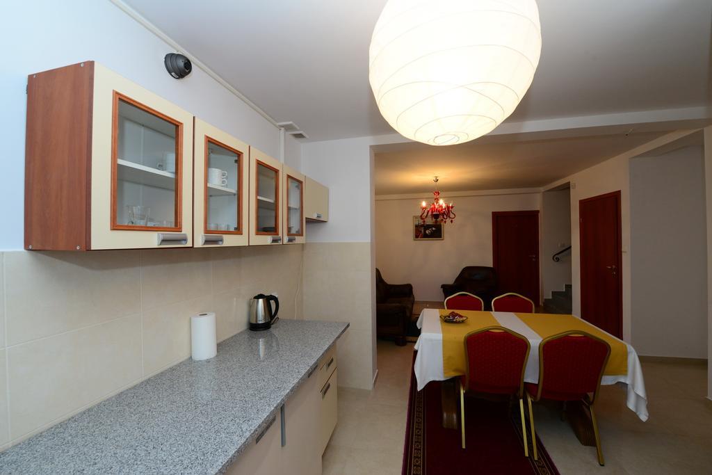 B&B Airport Modlin Nowy Dwor Mazowiecki Exterior photo