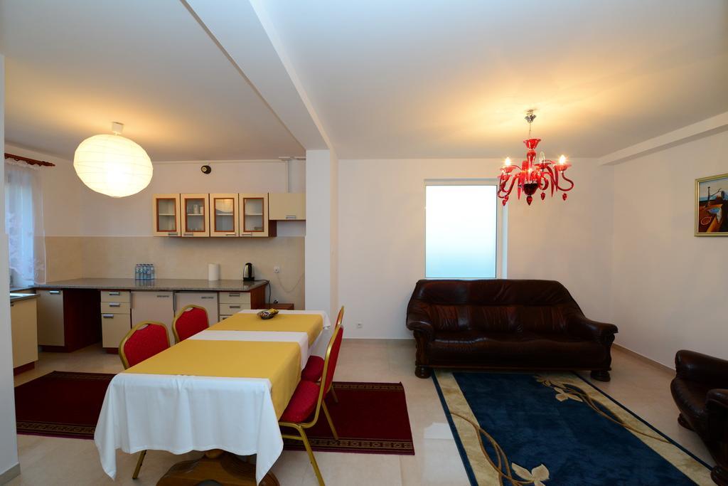 B&B Airport Modlin Nowy Dwor Mazowiecki Room photo