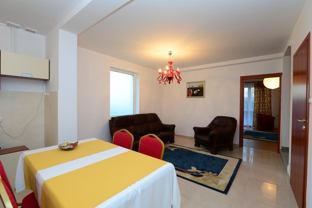 B&B Airport Modlin Nowy Dwor Mazowiecki Room photo